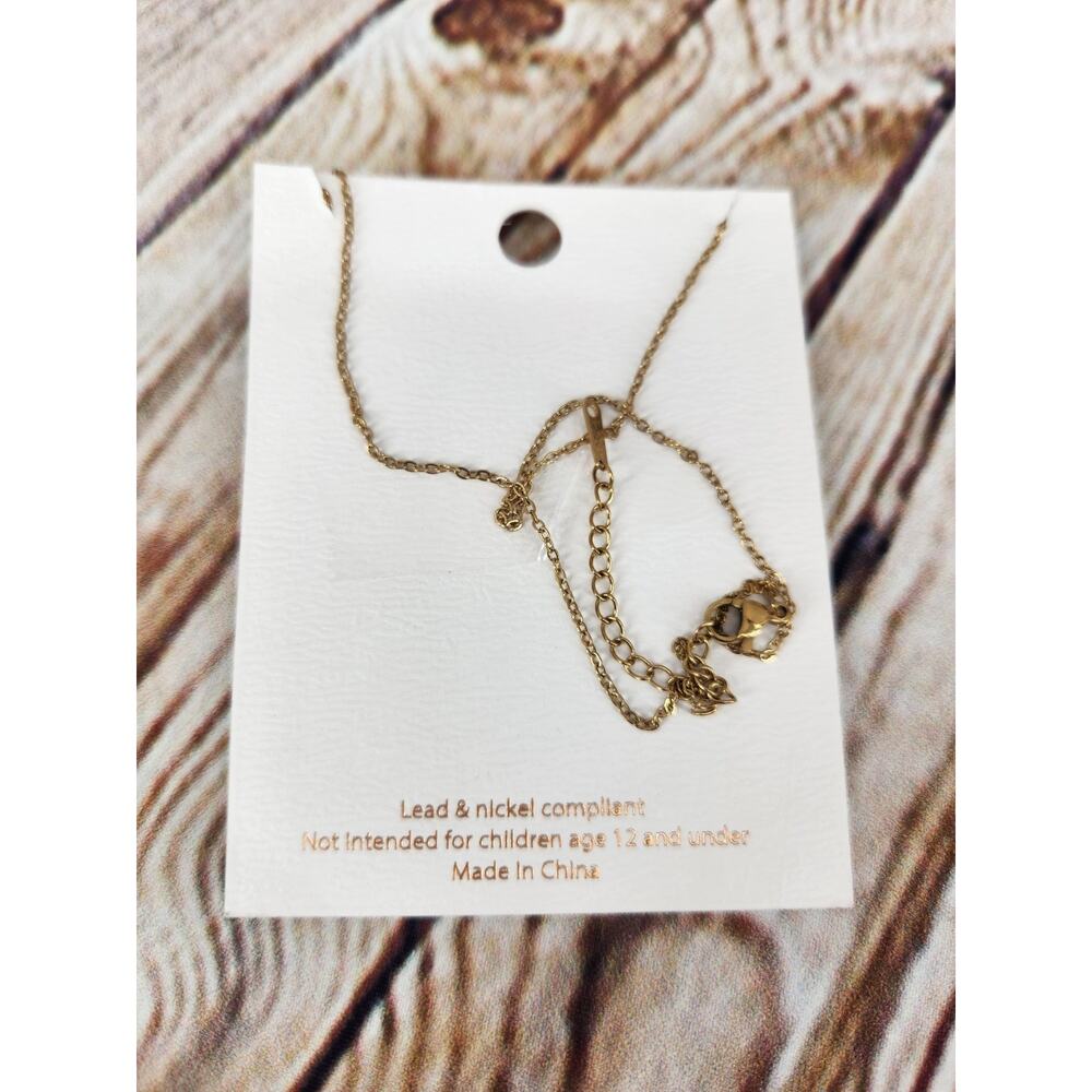 N - 18k Gold Finish Stainless Steel Clover Initial Necklace NEW Link Chain... - Picture 3 of 3